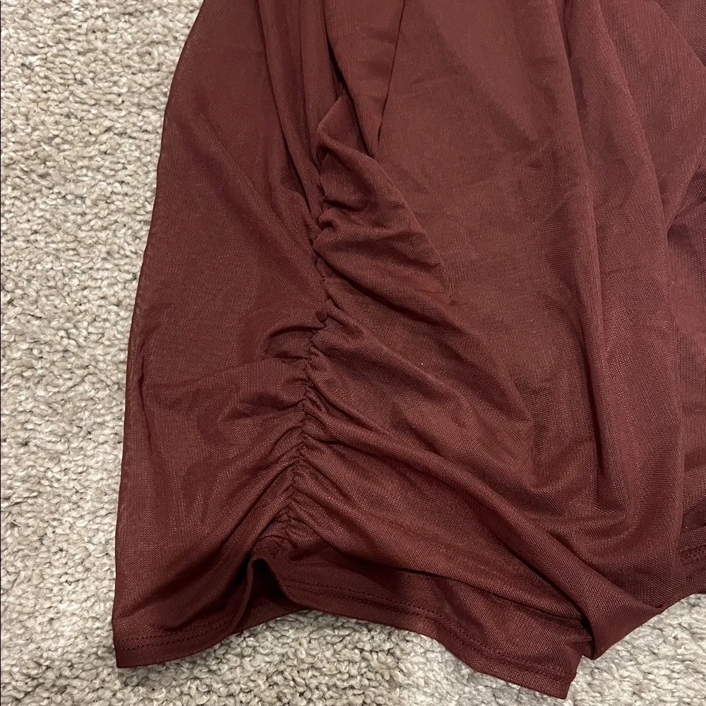 Abercrombie & Fitch Burgundy Muscle Tee - Picture 5 of 6